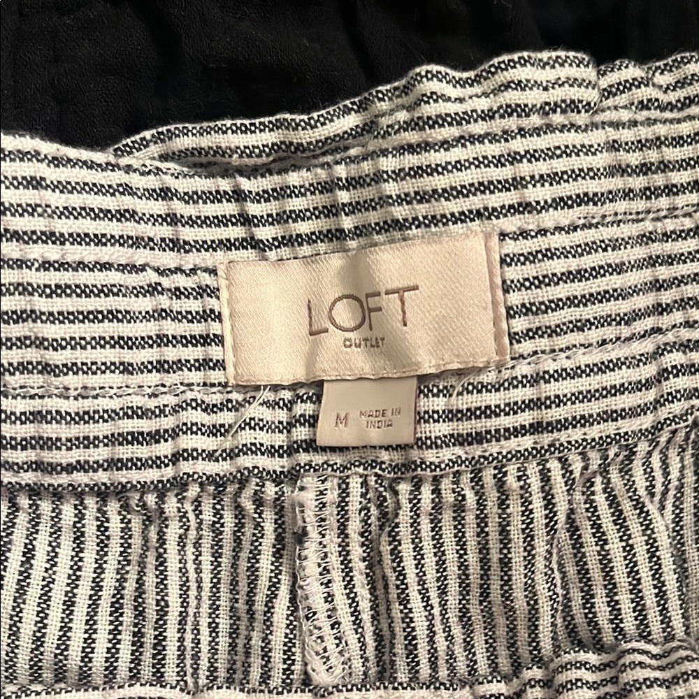 Stylish Assorted Shorts Collection - Picture 3 of 11